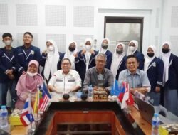 Di Makassar, Siswa SMAIT Ibnu Kholdun Diajak Keliling Kampus